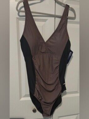 Waterpro Ladies Swimsuit Size 24 New With Tags Pp,